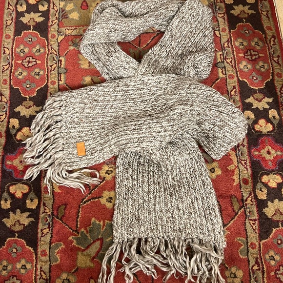 Coach 100% wool scarf. Like new! - Picture 4 of 4